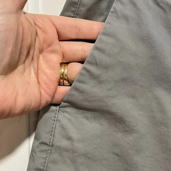 Y2K Preppy Old Navy Size 6 5" Grey Mid Rise Chino Casual Shorts - Picture 8 of 9